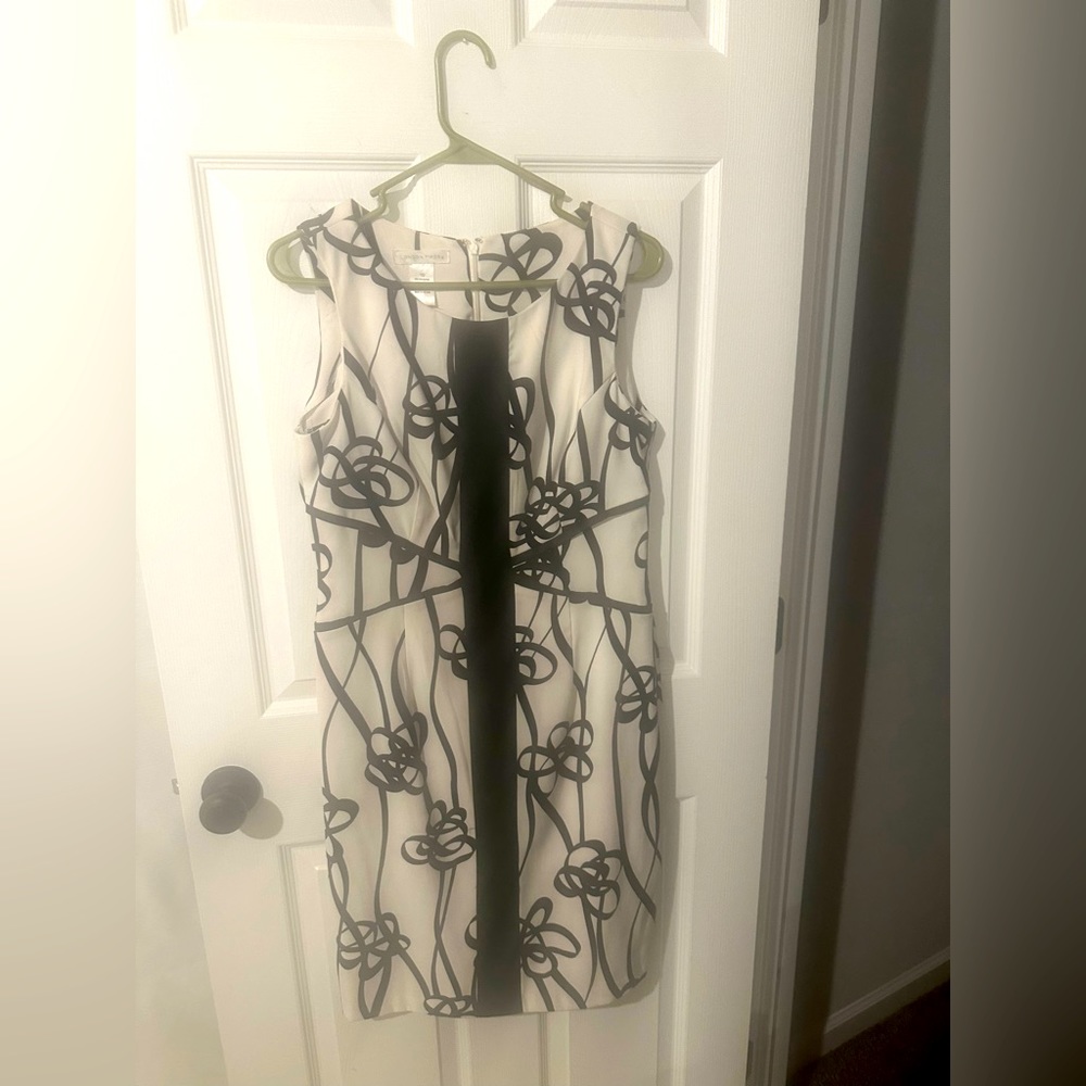 London Times Dress black and white classic classy size